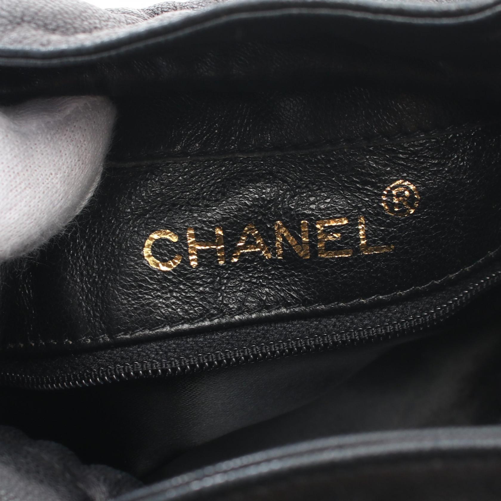 Chanel Matelasse Lambskin Shoulder Bag Black