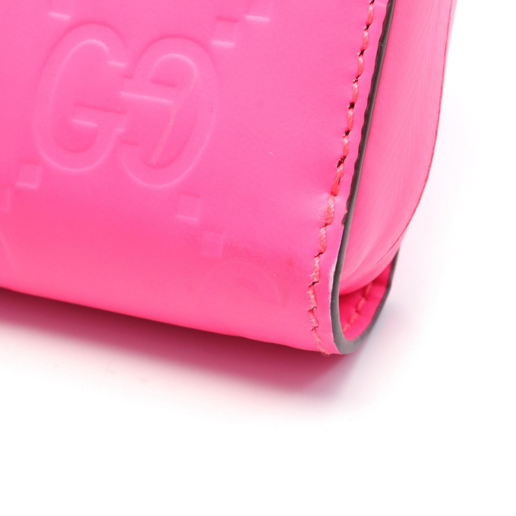 Gucci GG Rubber Effect Round Wallet Pink