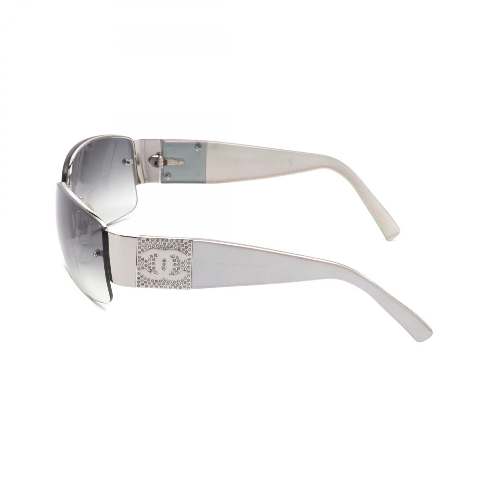 Chanel Plastic/Metal Sunglasses Multicolor