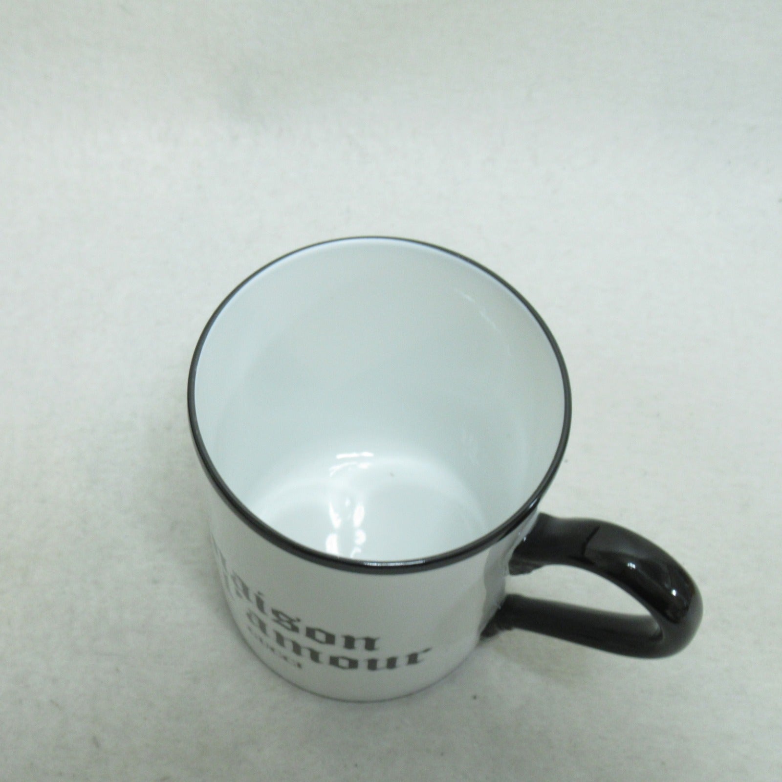 Gucci Ceramic Cup White 527844ZAP601070