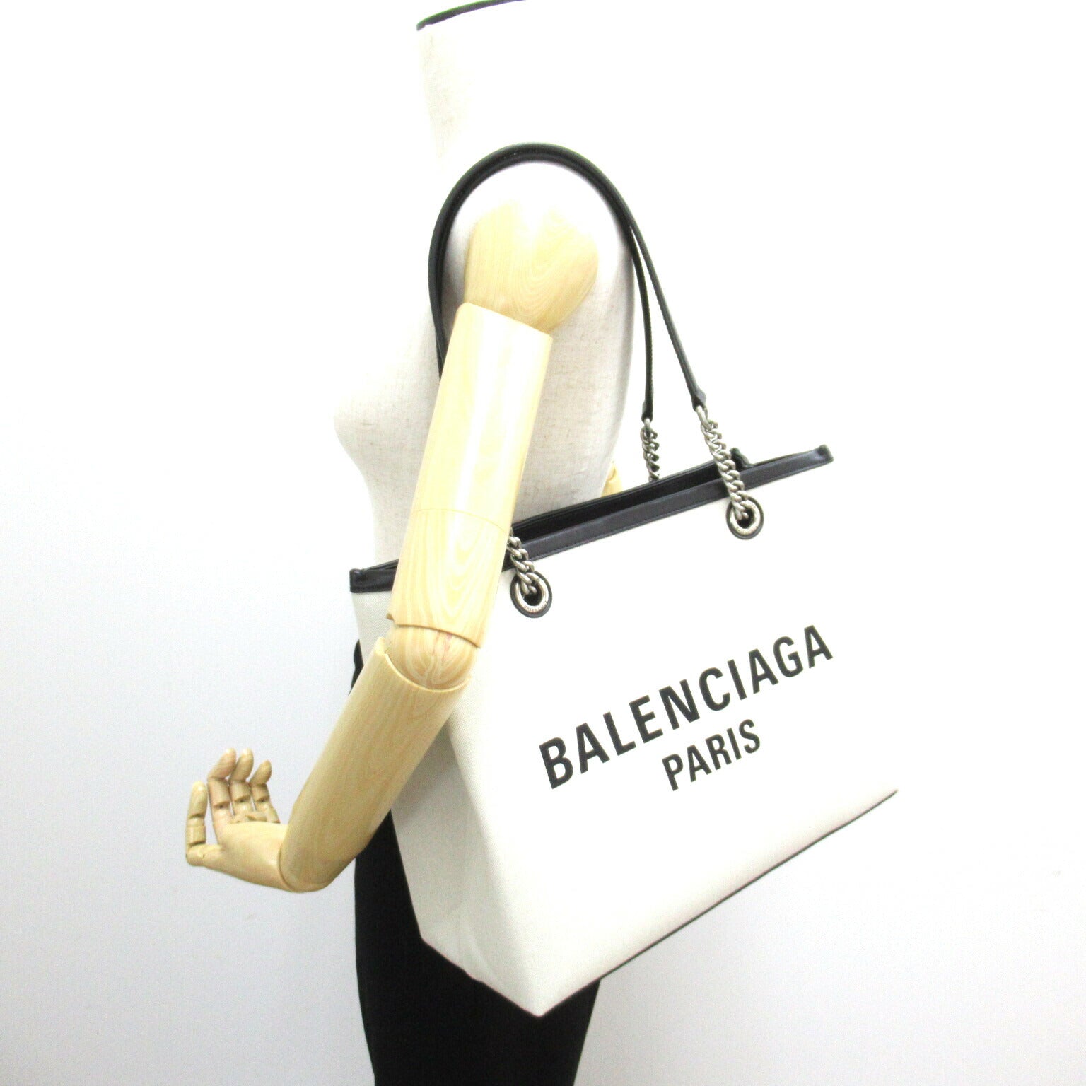 Balenciaga Canvas Tote Bag 7599732AAOK9260