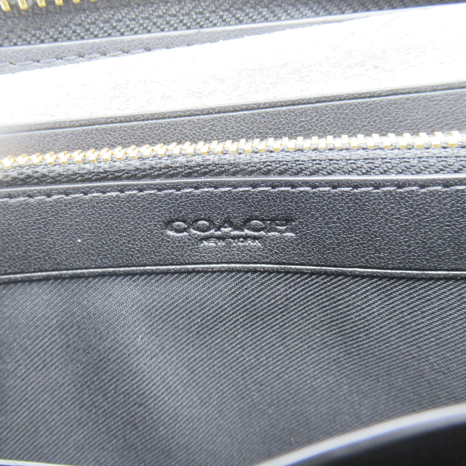 Coach Leather Round Long Wallet 73738GDBLK