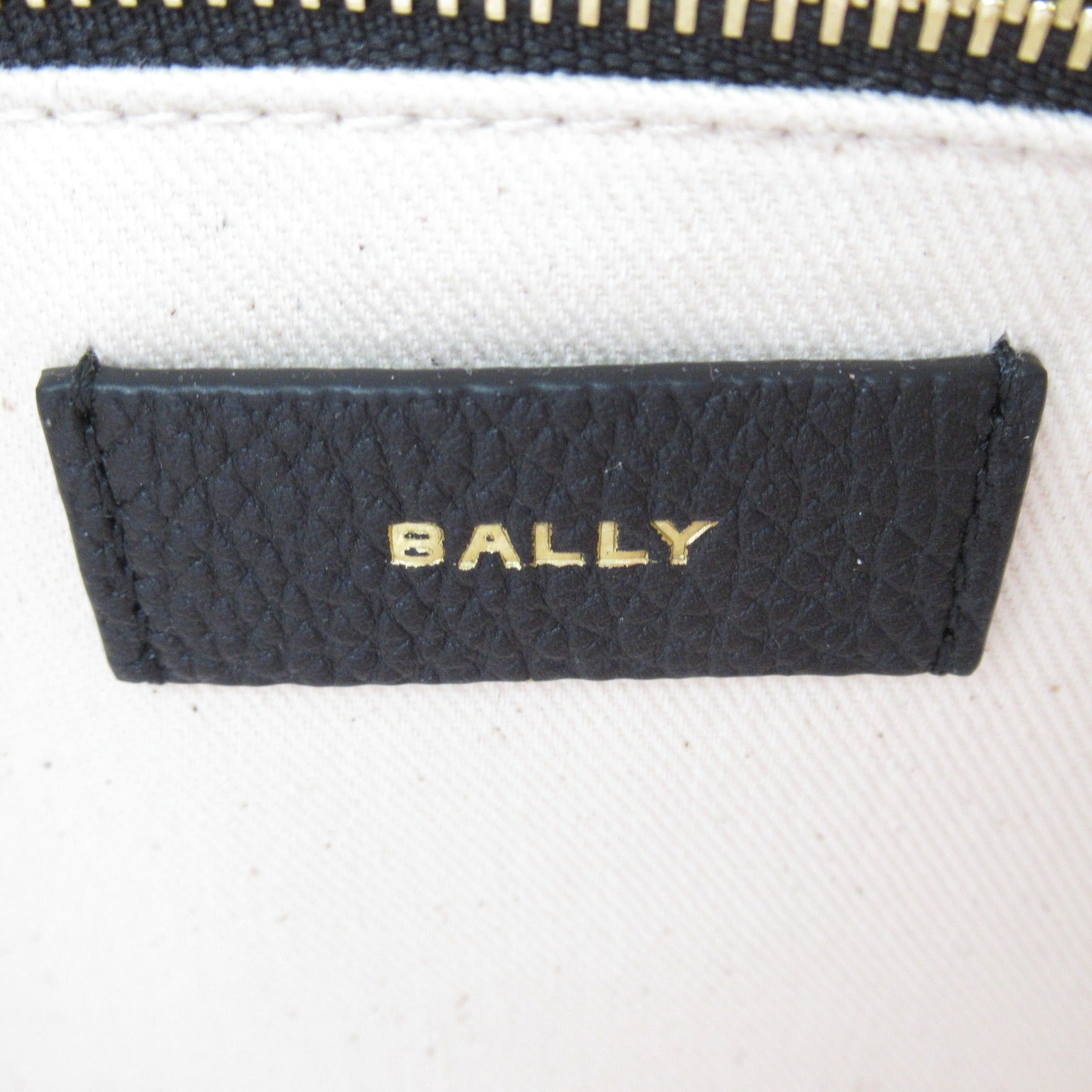 Bally Bar Daniel Shoulder Bag Canvas Shoulder Bag 6304578 in Great Condition