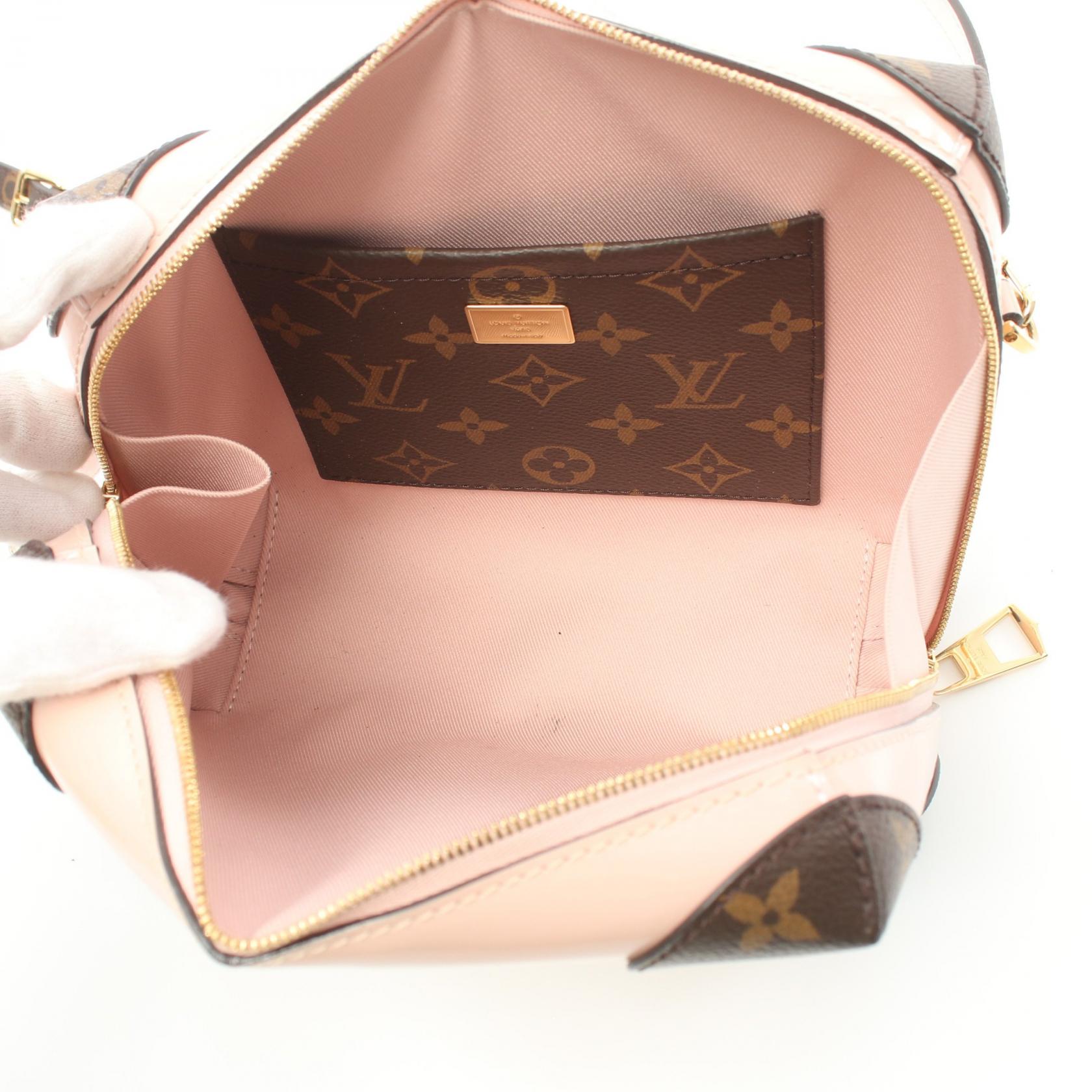 Louis Vuitton Monogram Vernis Venice Bag  Leather Shoulder Bag M52755 in Very Good Condition