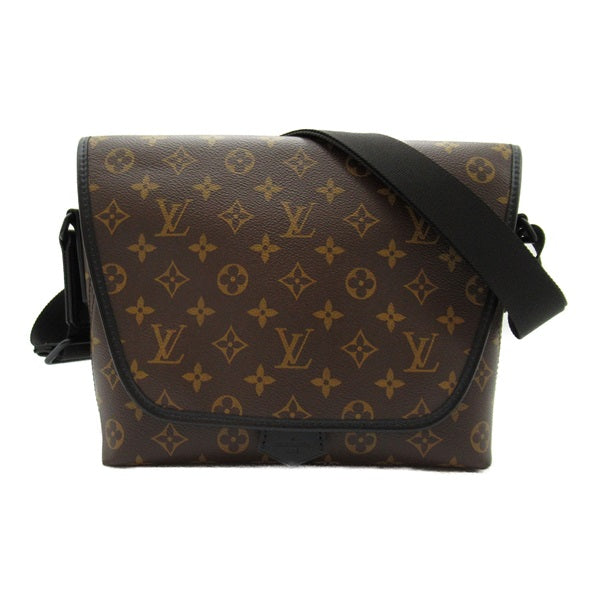 Louis Vuitton Monogram Magnetic Messenger Bag  Canvas Crossbody Bag M45557 in Excellent condition