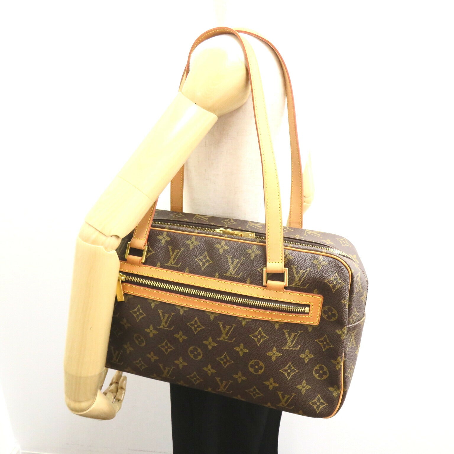 Louis Vuitton Monogram Cite GM Shoulder Bag M51181