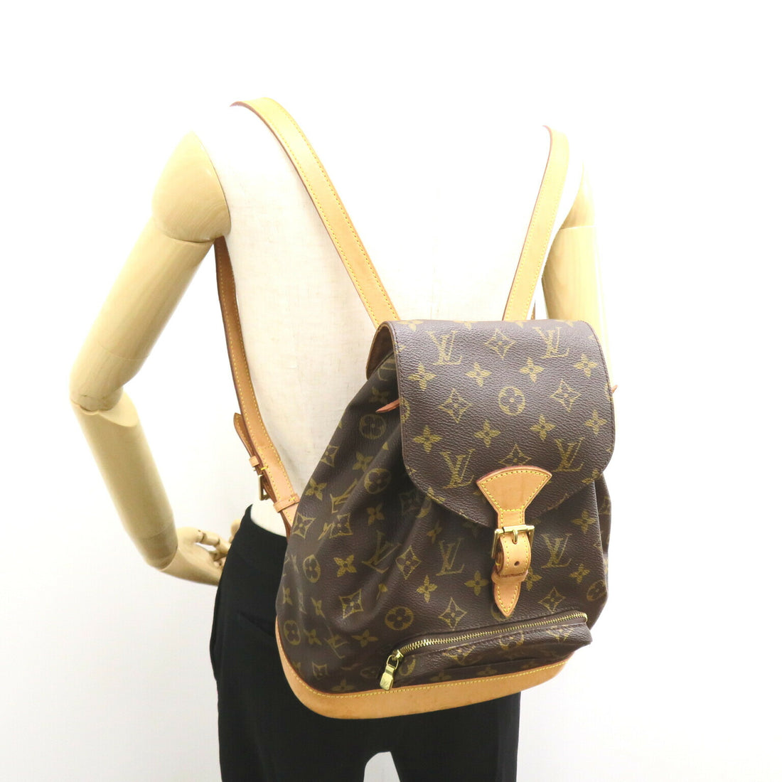 Louis Vuitton Monogram Montsouris MM Backpack M51137