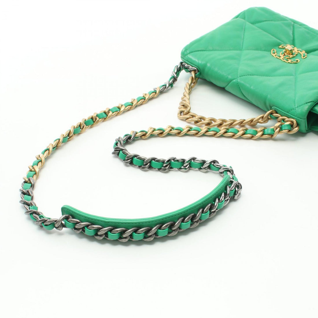 Chanel 19 Matelasse Leather Shoulder Bag Green