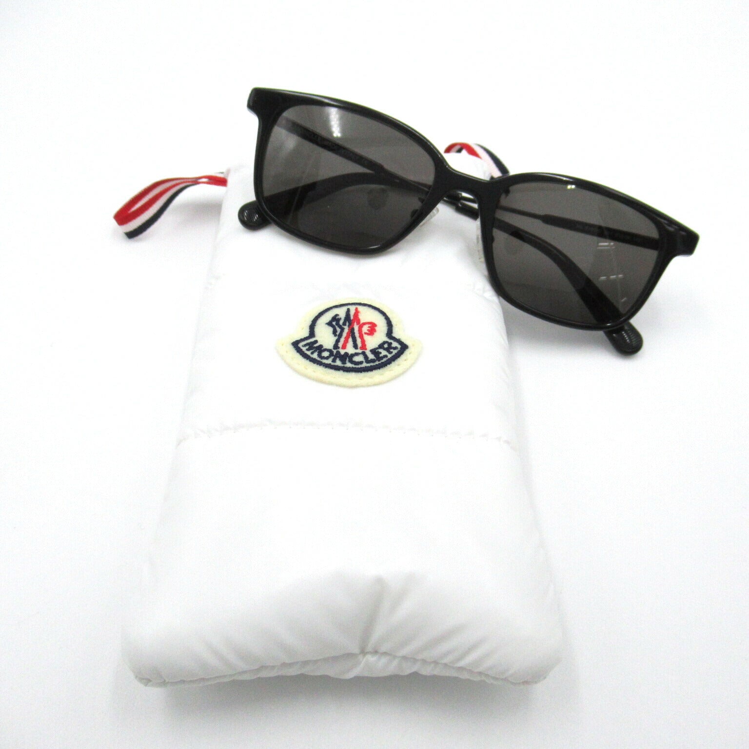 Moncler Plastic Sunglasses Black 5160D 001