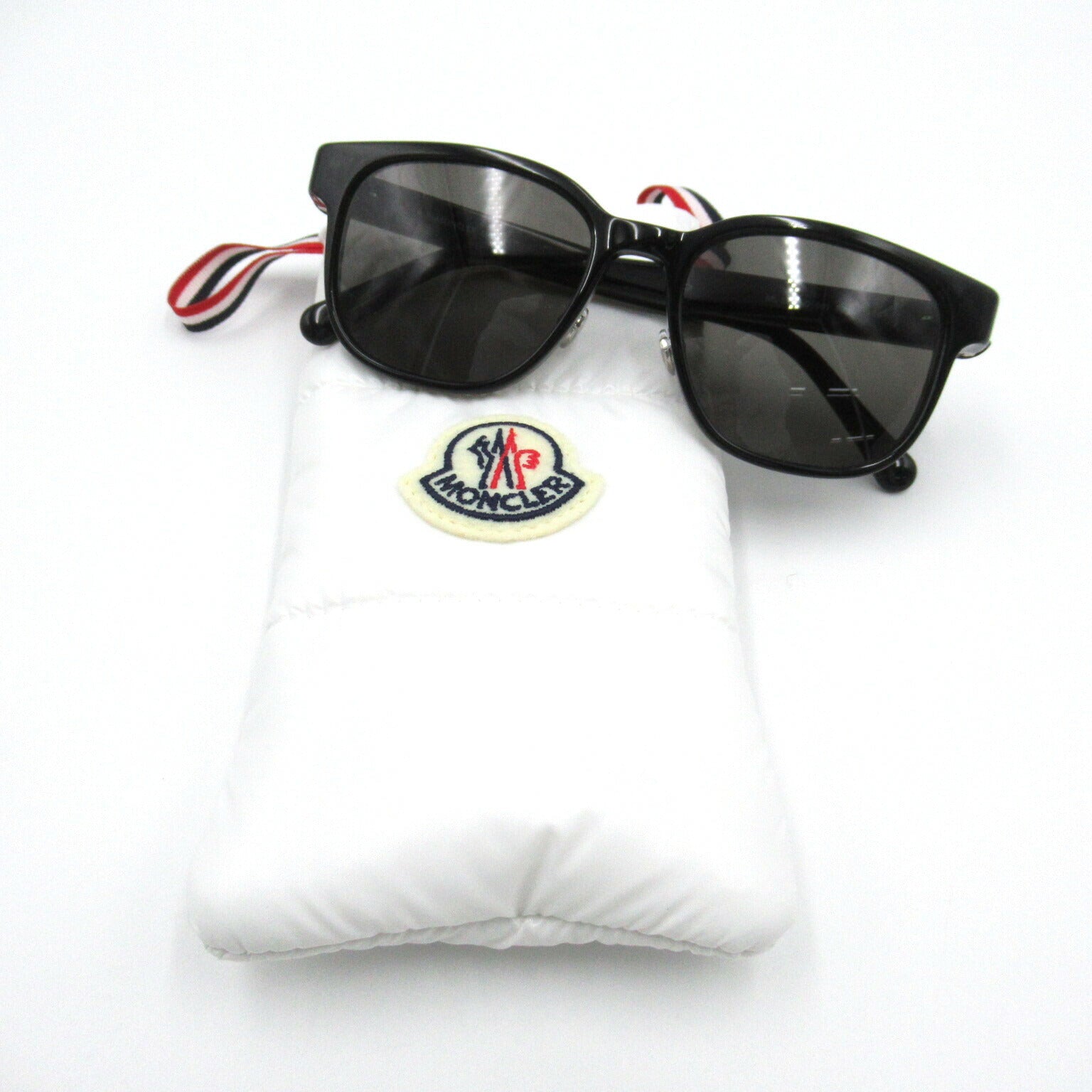 Moncler Plastic Sunglasses Black 5200D001