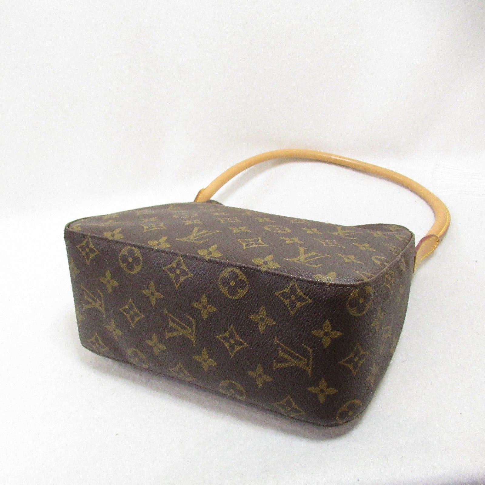 Louis Vuitton Looping MM Monogram Shoulder Bag