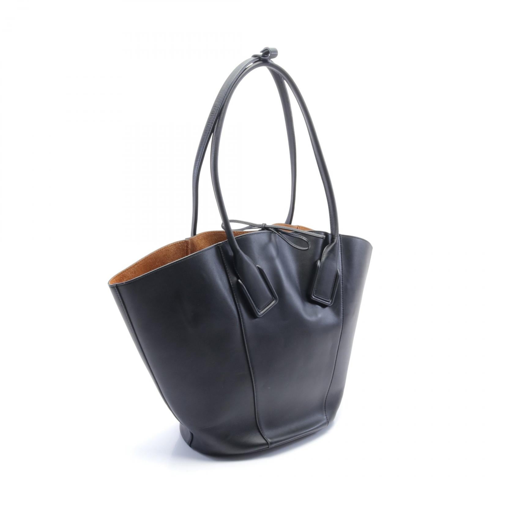 Bottega Veneta Leather Basket Medium Tote Bag