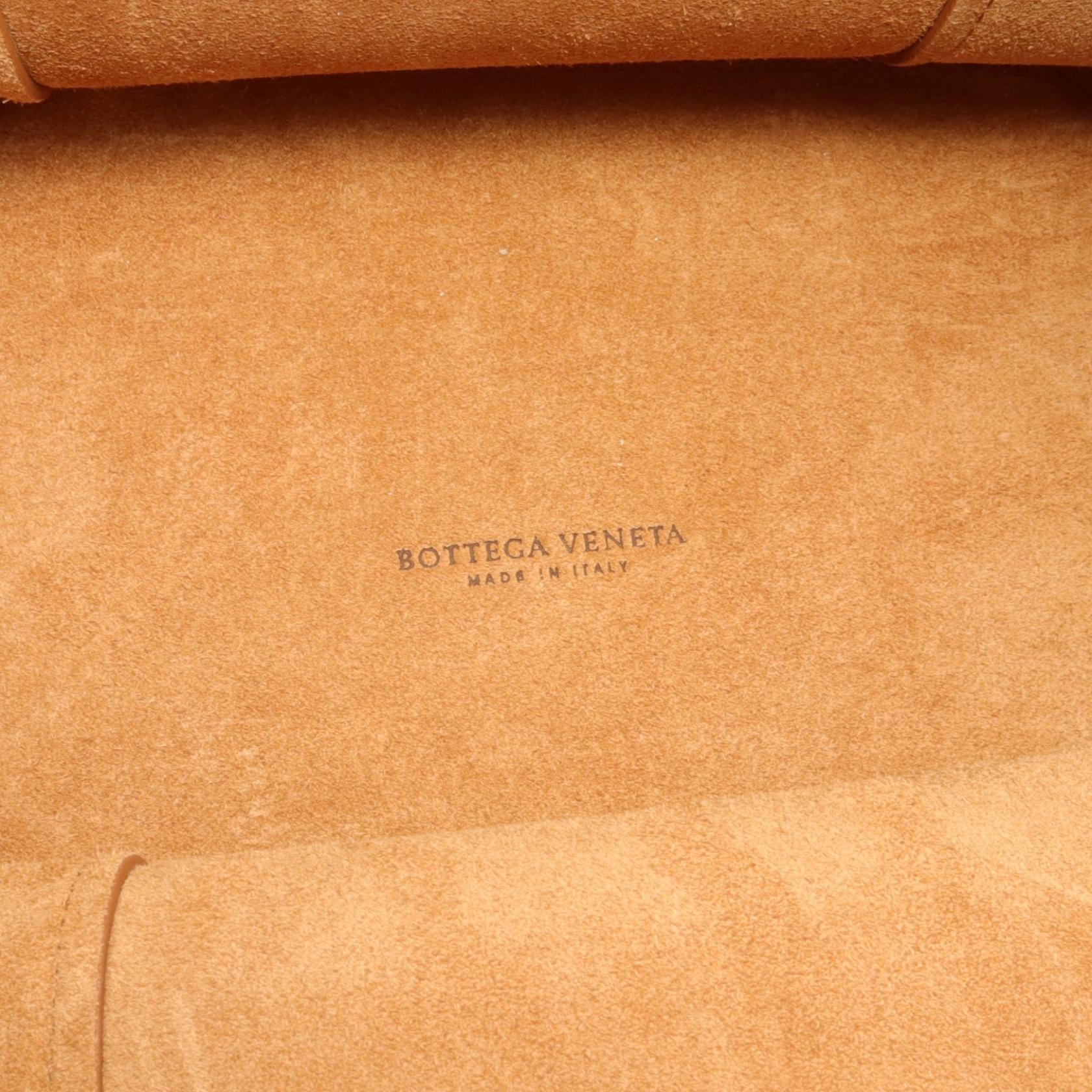 Bottega Veneta Leather Basket Medium Tote Bag