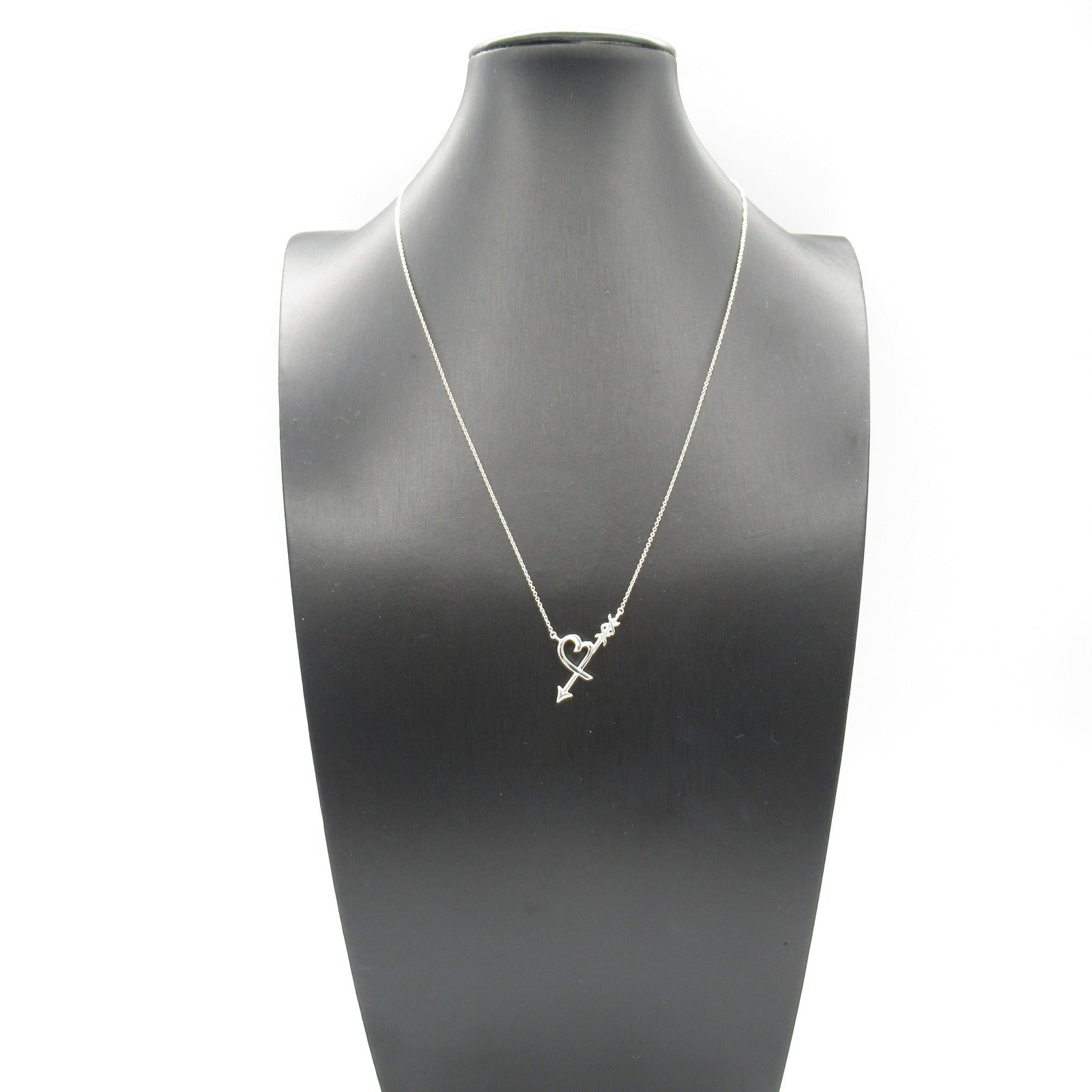 Tiffany & Co Silver Arrow Heart Necklace  Metal Necklace in Great Condition