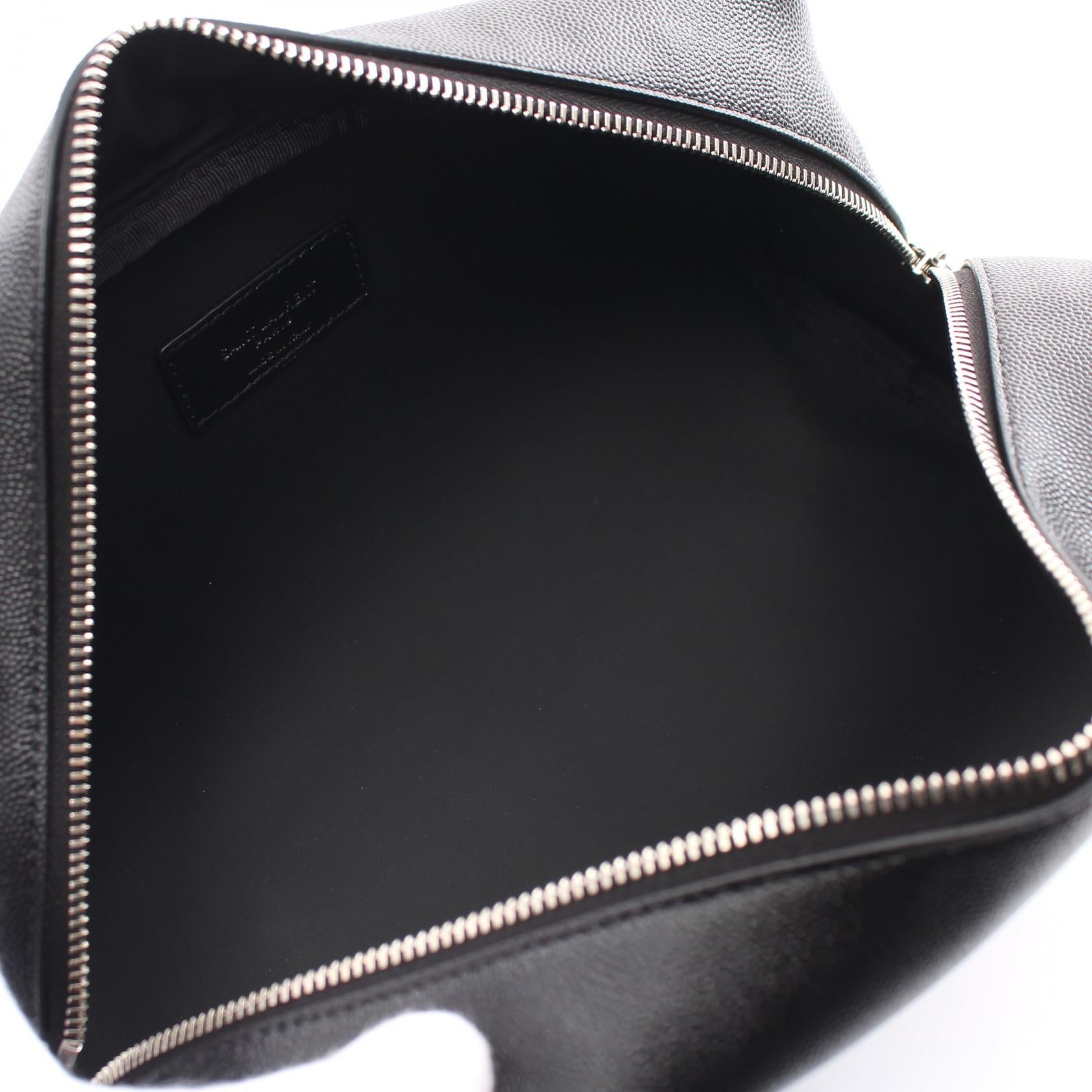 Yves Saint Laurent Leather Cosmetic Pouch  Leather Vanity Bag 609347 1GF0N 1000 in Excellent condition