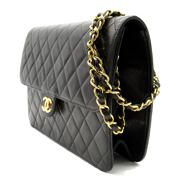 Chanel Medium Classic Single Flap Bag Leather Crossbody Bag in Good condition