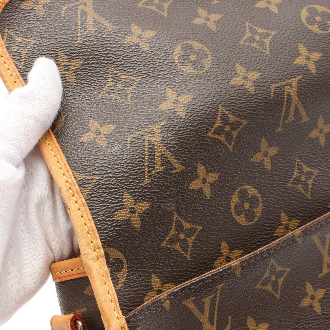 Louis Vuitton Monogram Sologne Shoulder Bag M42250