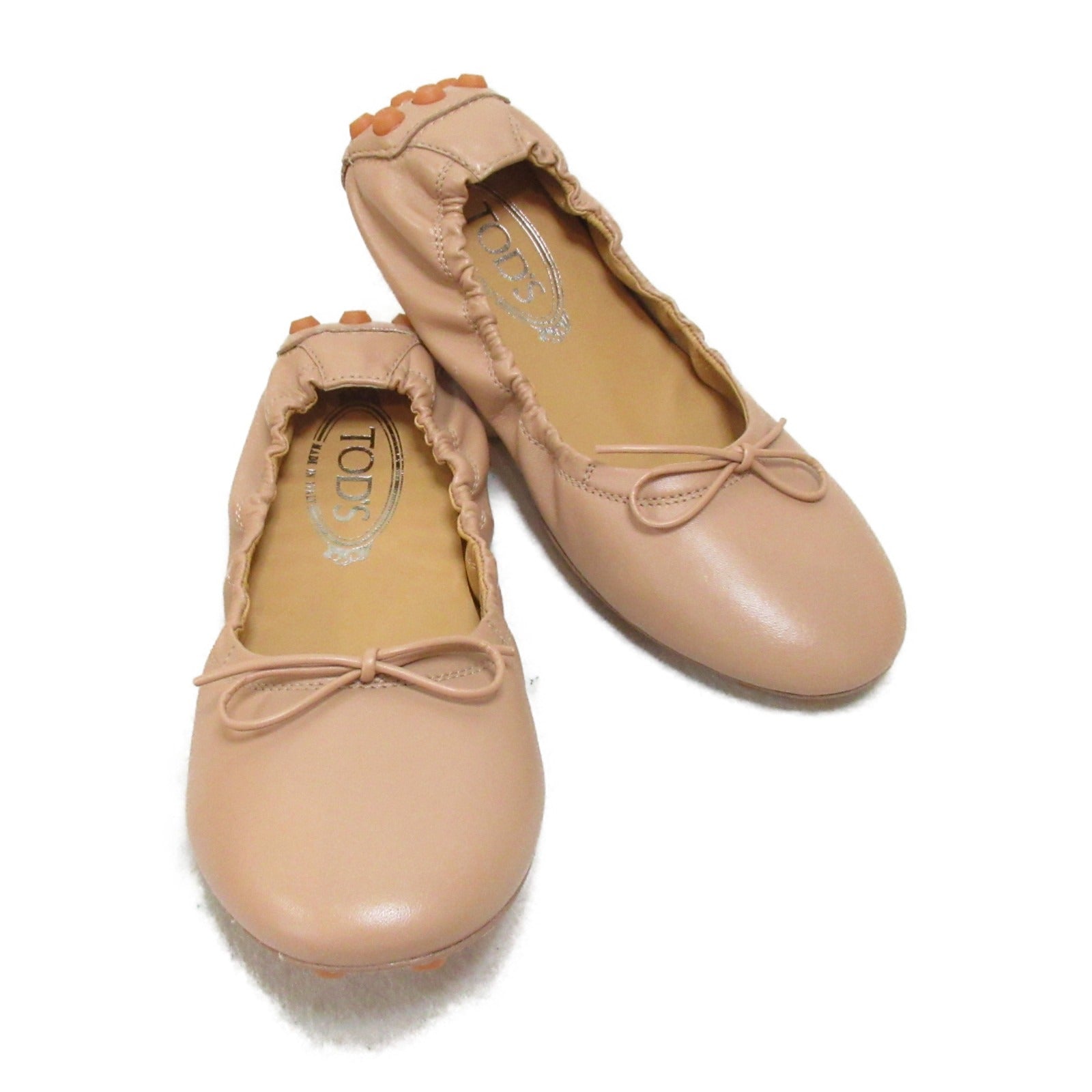 Tod's Leather Flat Casual Shoes Beige