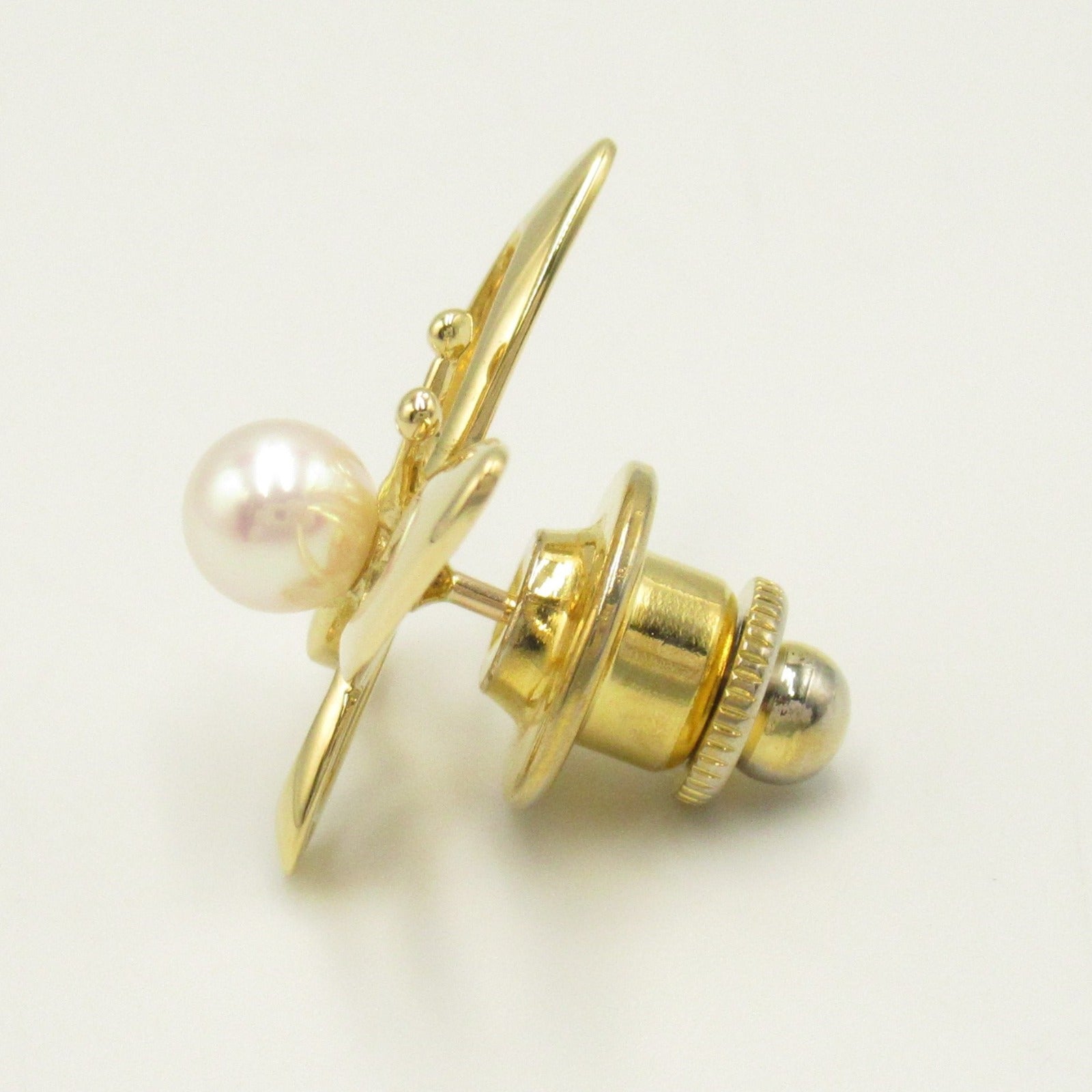 MIKIMOTO Butterfly Pearl Brooch K18 YG