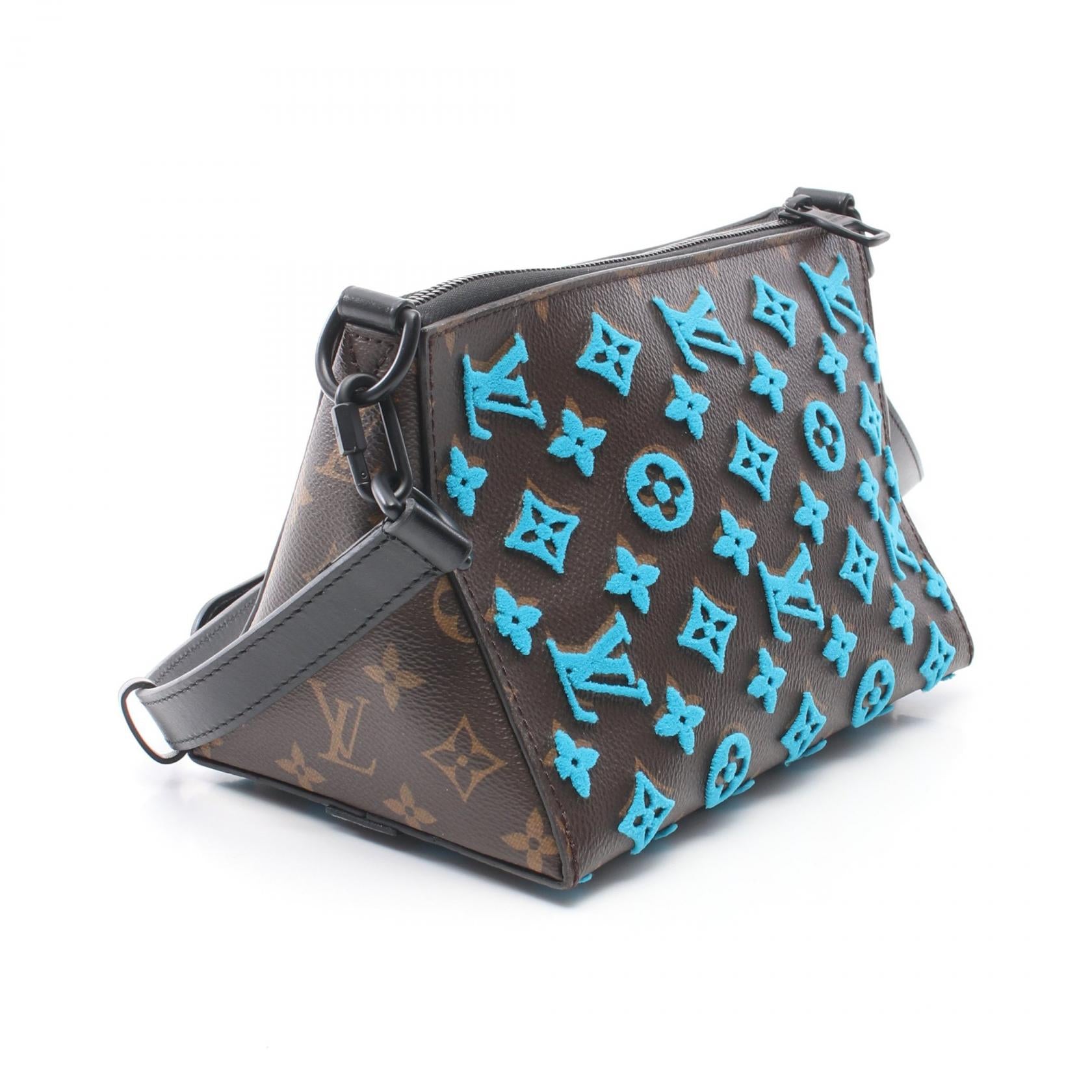 Louis Vuitton Triangle Messenger Monogram Bag M45078