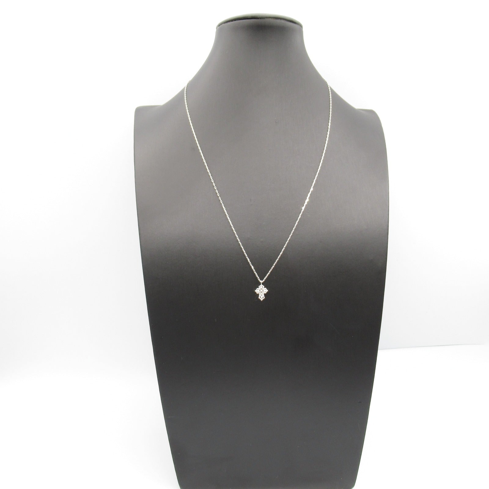 K18WG White Gold Diamond Necklace