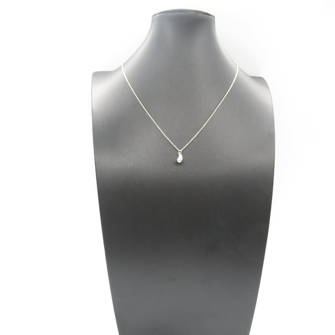 Tiffany & Co Platinum Teardrop Necklace  Metal Necklace in Great Condition