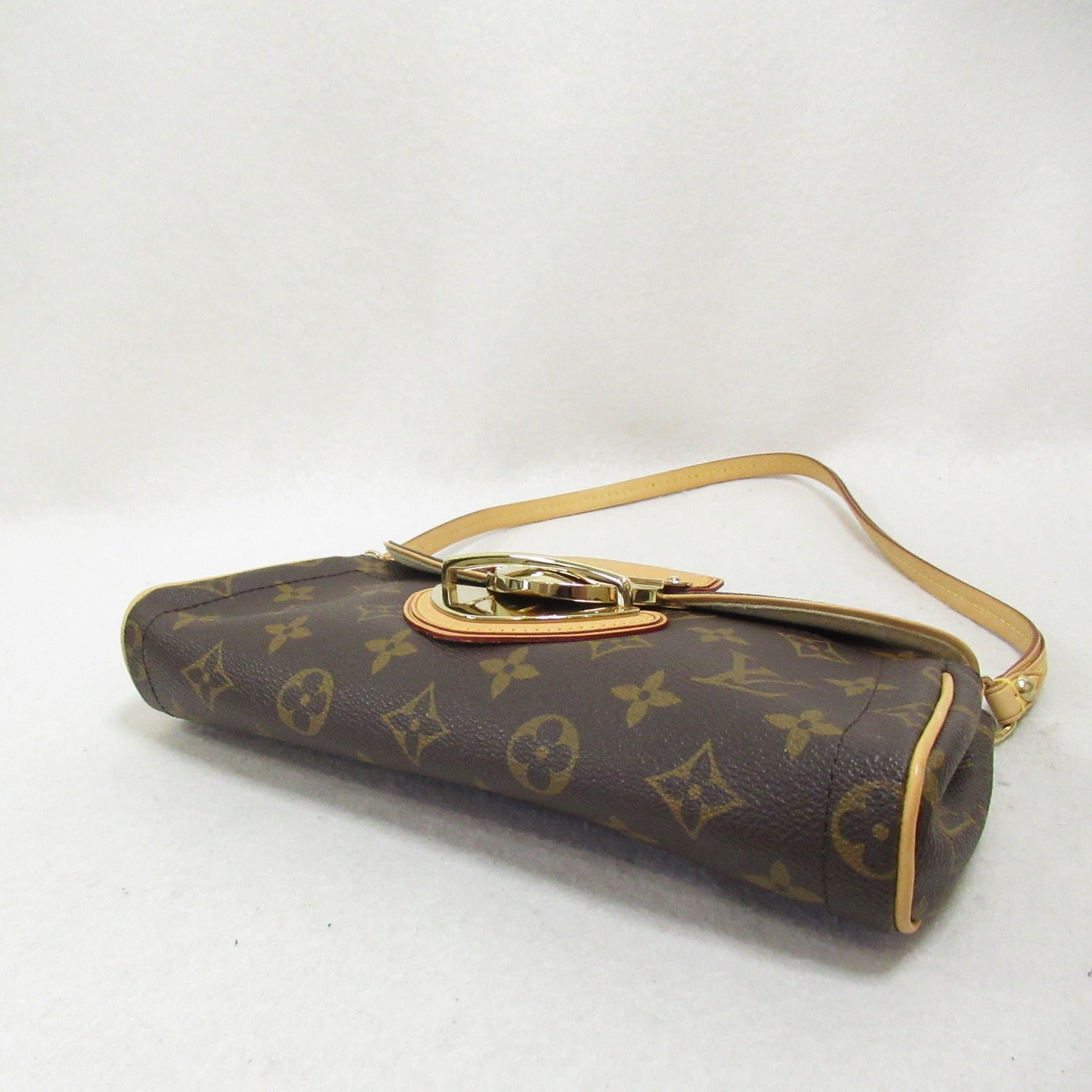 Louis Vuitton Pochette Beverly Shoulder Bag M40122