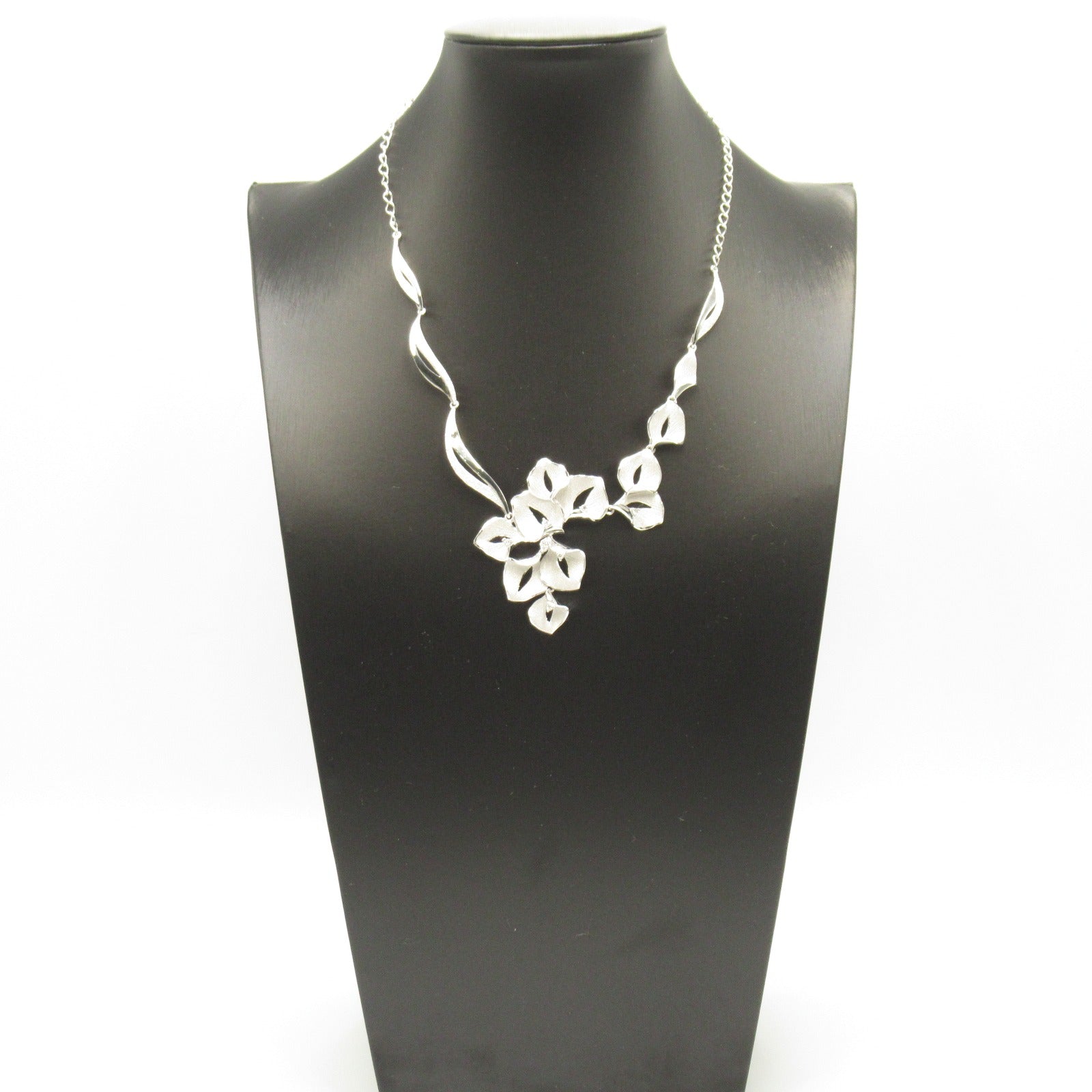 K18WG White Gold Diamond Necklace by Shunichi Tamura