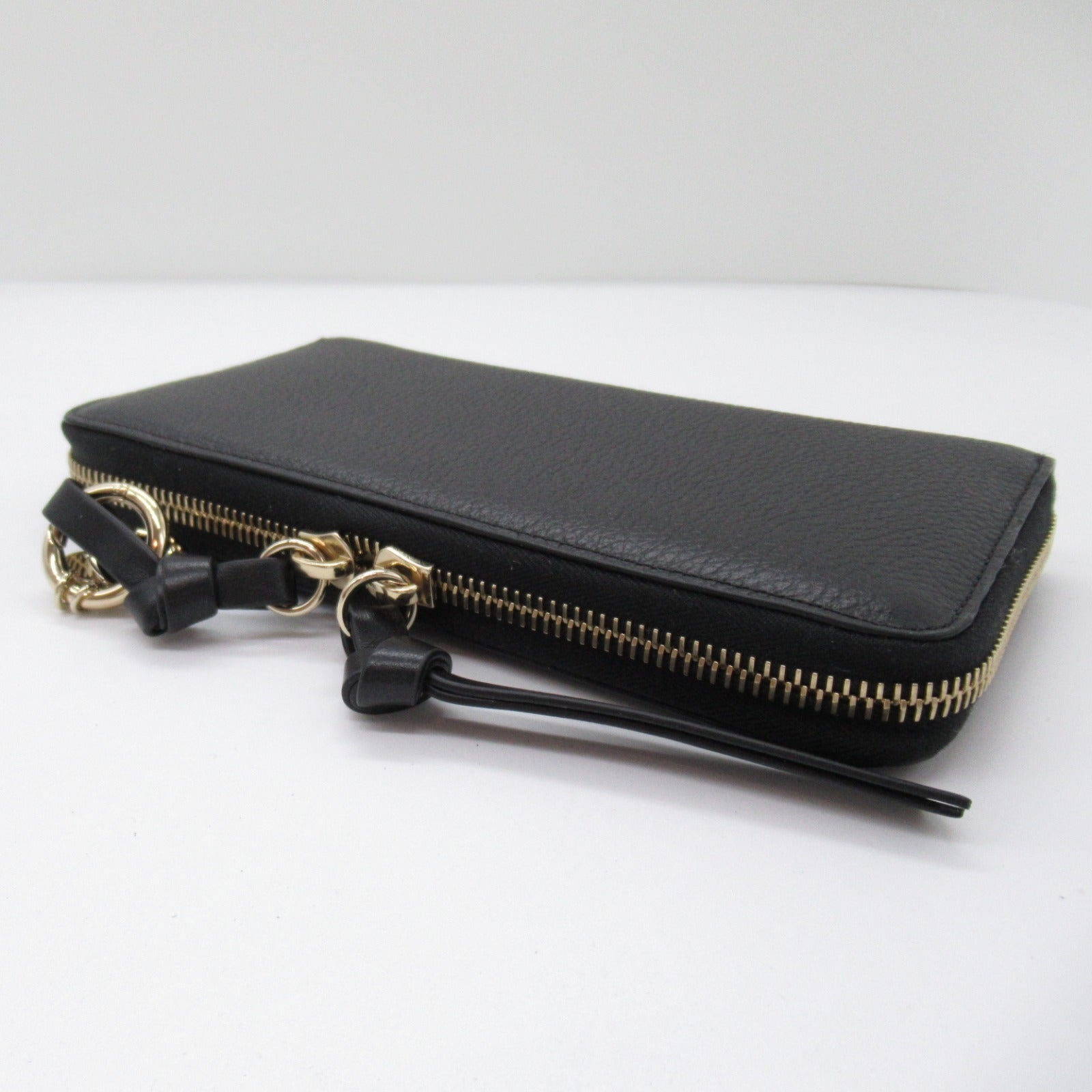 Chloe Leather Round Long Wallet Black