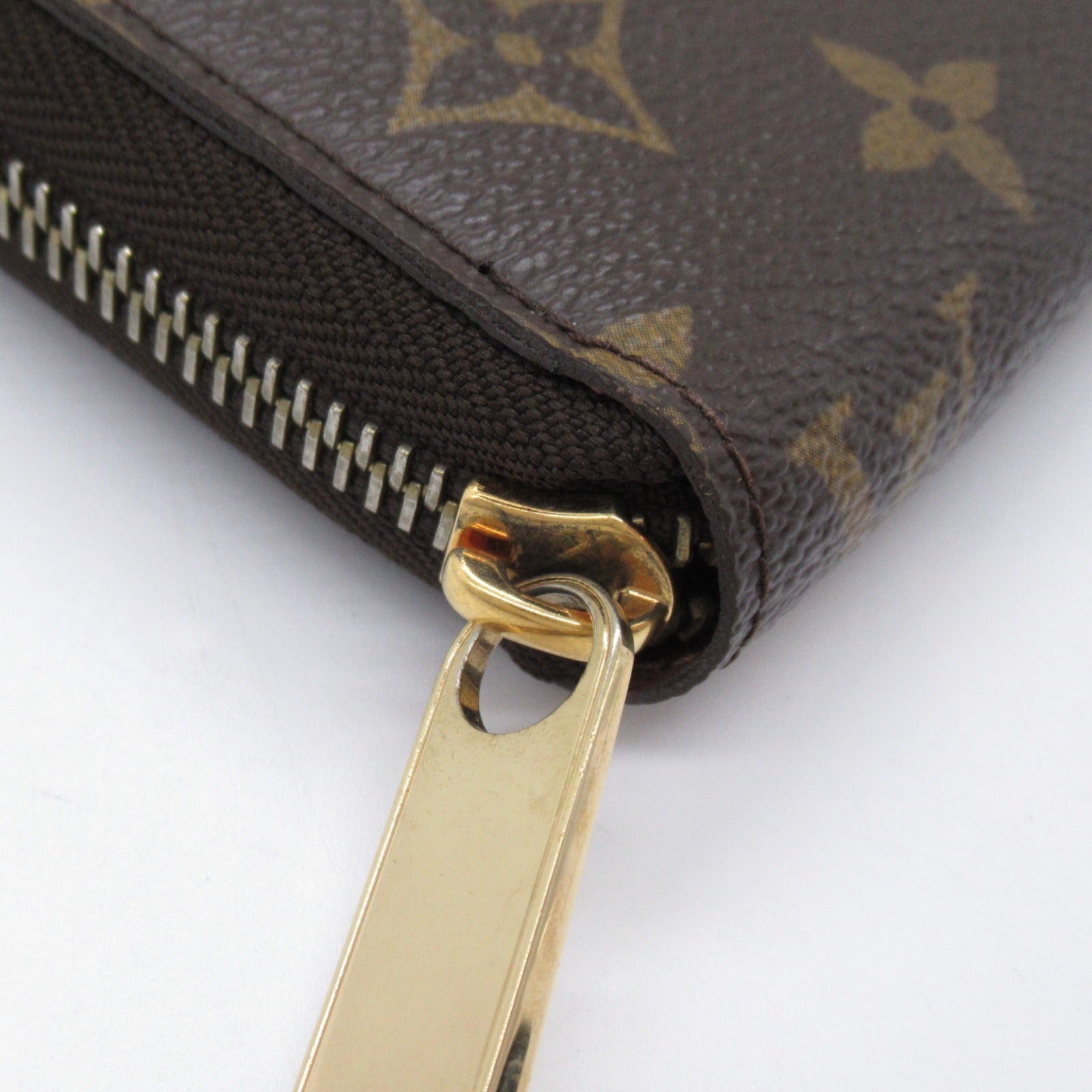 Louis Vuitton Zippy Wallet Canvas Long Wallet M60017 in Very Good Condition