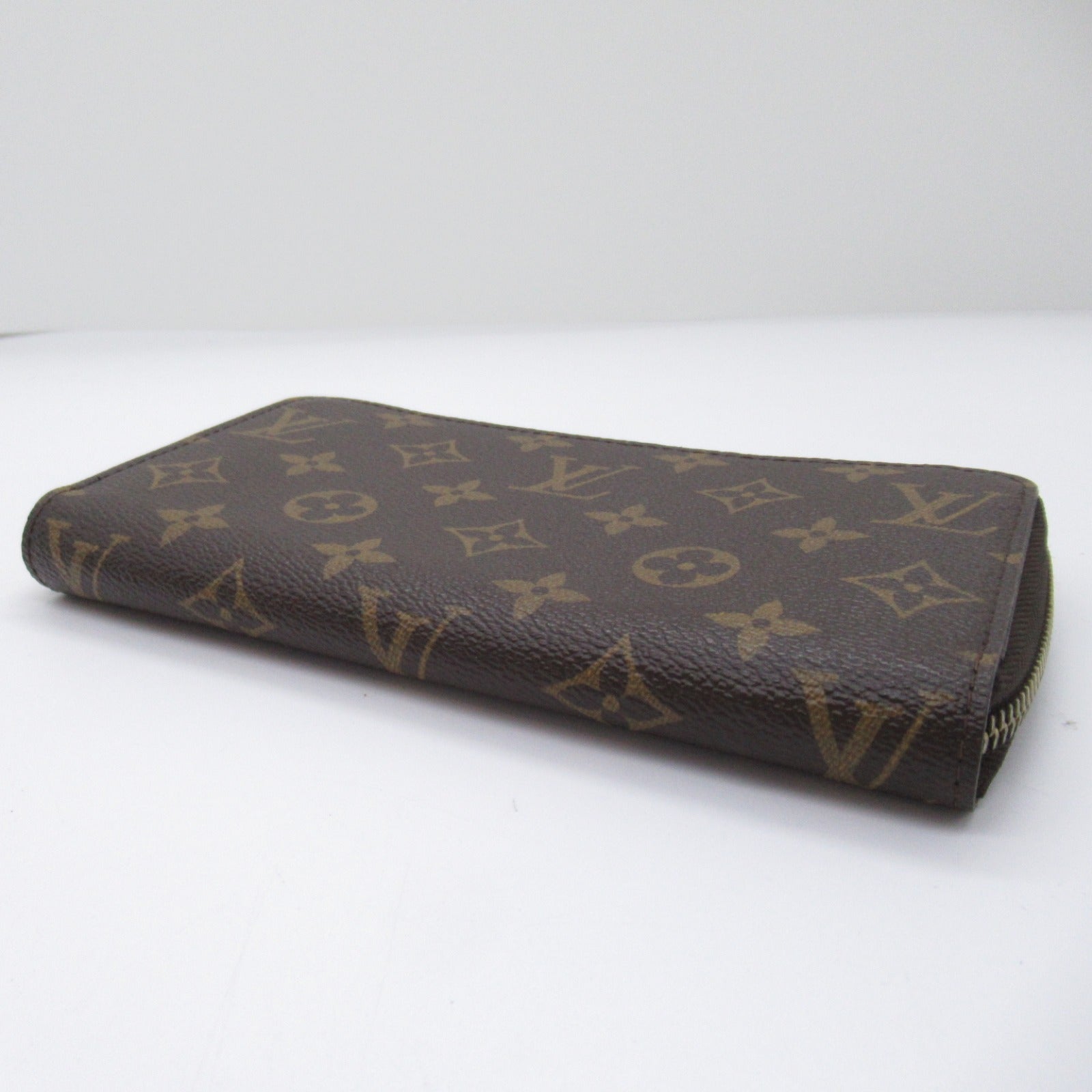 Louis Vuitton Zippy Wallet Canvas Long Wallet M60017 in Very Good Condition