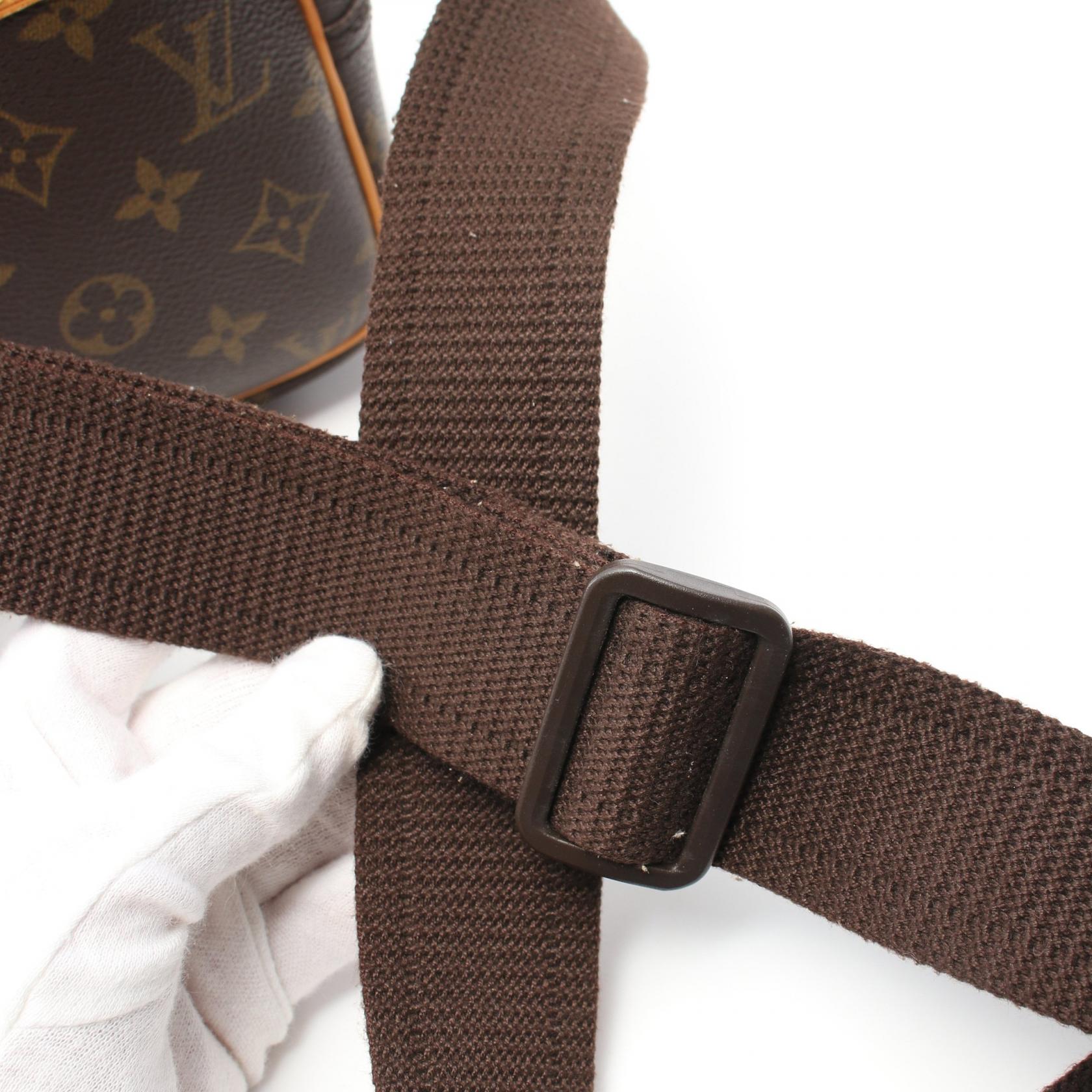 Louis Vuitton Monogram Reporter PM Shoulder Bag