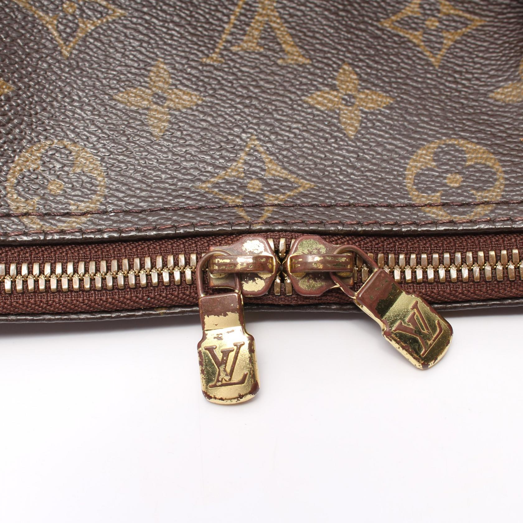 Louis Vuitton Monogram Shoulder Bag M51141