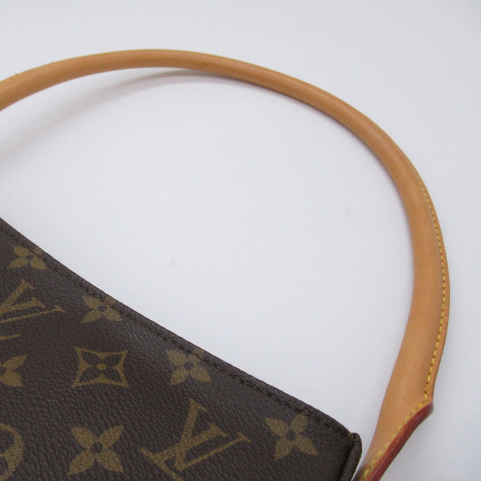 Louis Vuitton Looping MM Monogram Shoulder Bag