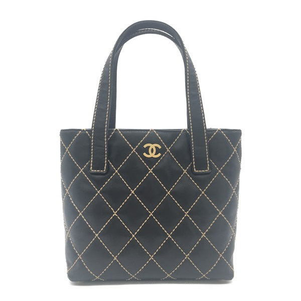 Chanel Wild Stitch Tote Bag Leather Tote Bag A18126 in Good condition
