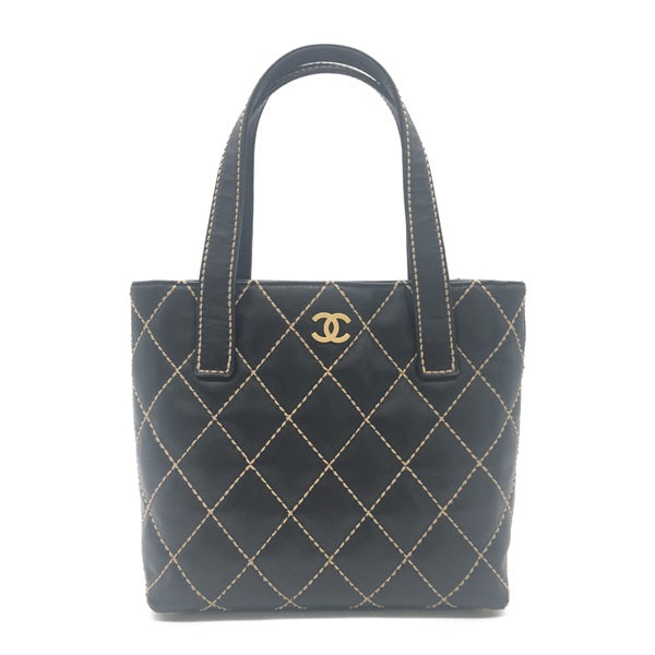 Chanel Wild Stitch Tote Bag Leather Tote Bag A18126 in Very Good Condition