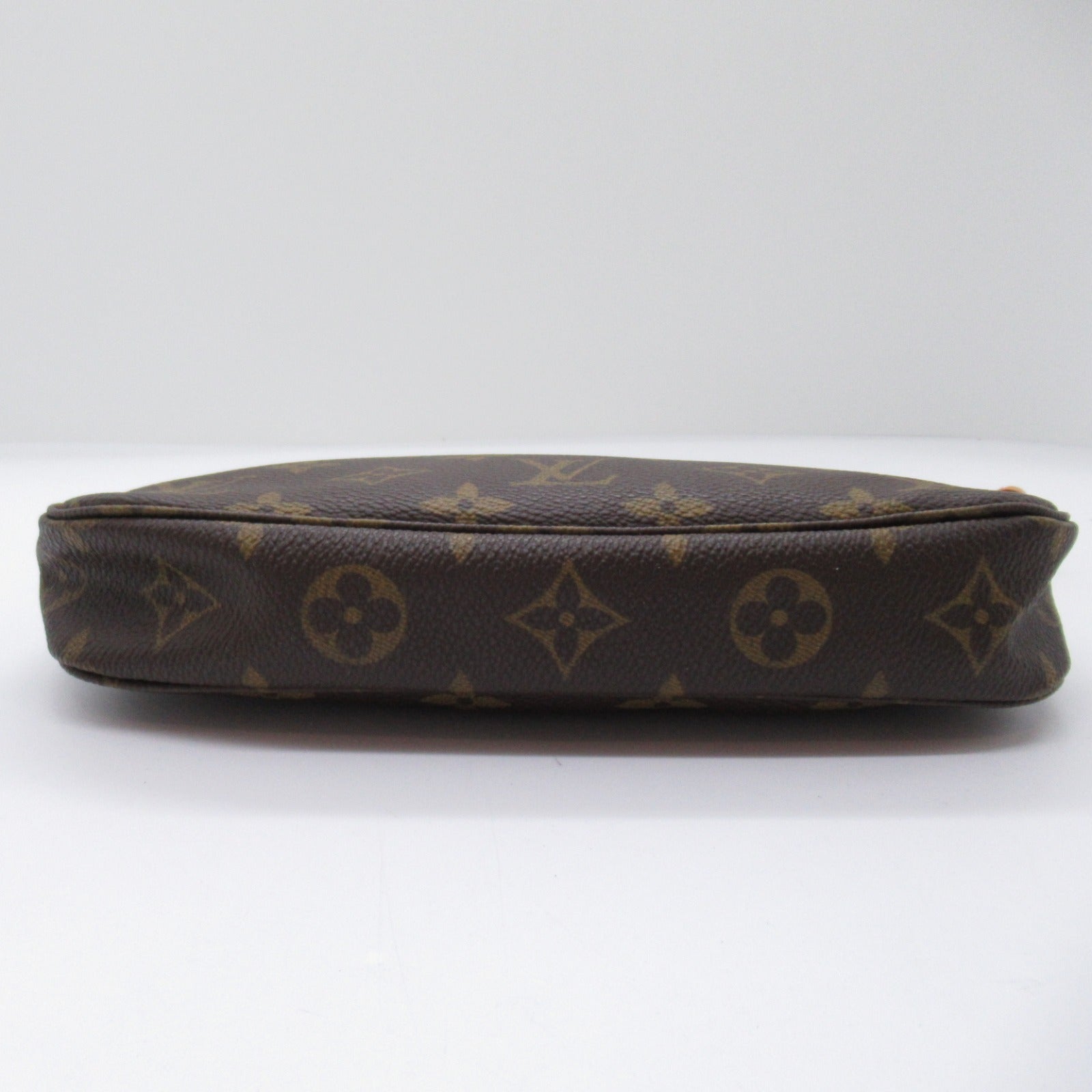 Louis Vuitton Monogram Pochette Accessoires Clutch M51980