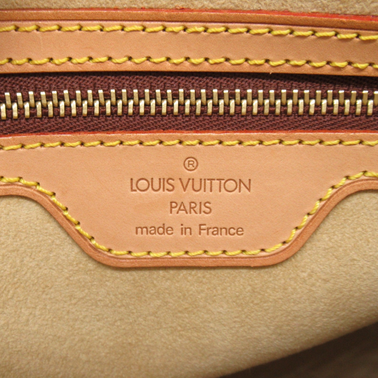 Louis Vuitton Looping MM Monogram Shoulder Bag