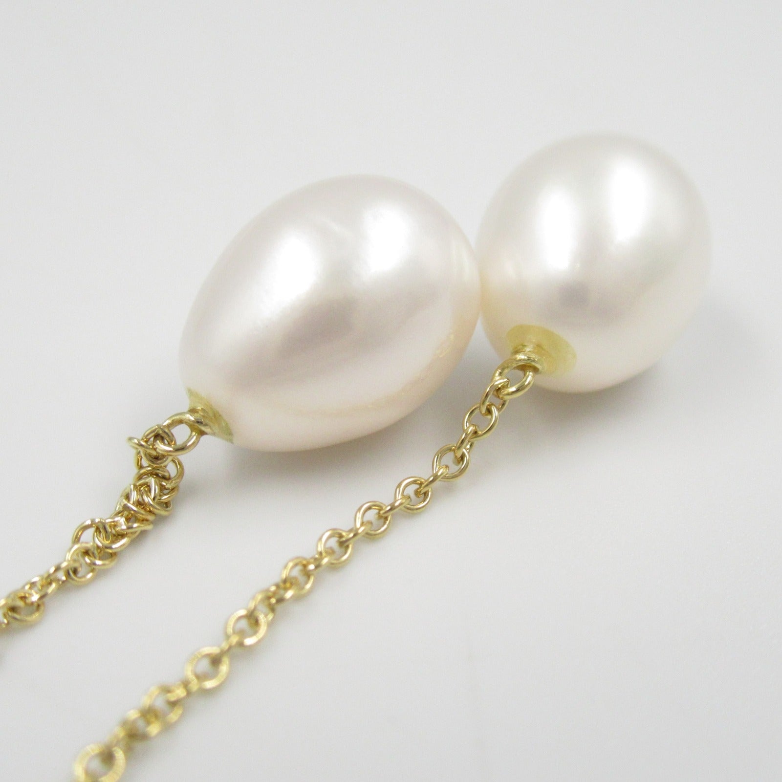 Tiffany & Co x Elsa Peretti 18K Pearls by the Yard Earrings Metal Earrings in Great Condition