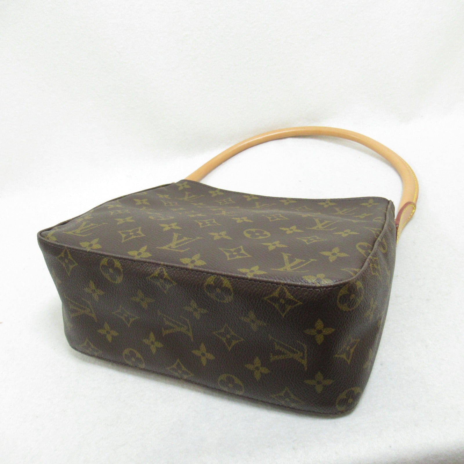 Louis Vuitton Looping MM Monogram Shoulder Bag