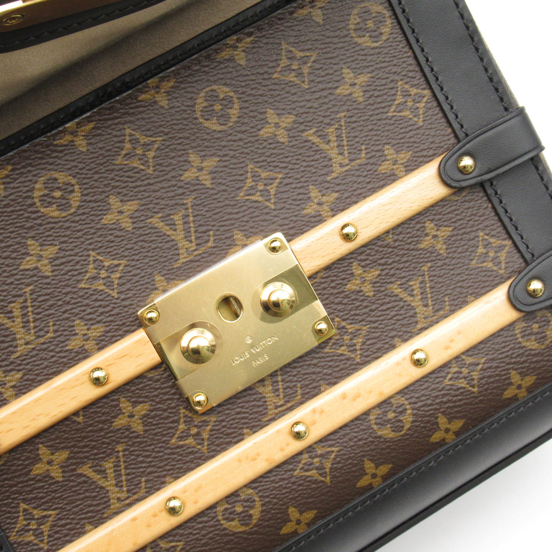 Louis Vuitton Monogram Trianon PM  Canvas Crossbody Bag M45908 in Excellent Condition