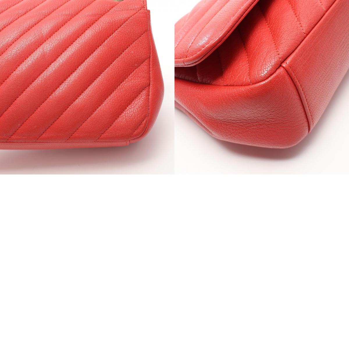 Chanel Chevron Leather Shoulder Bag Red