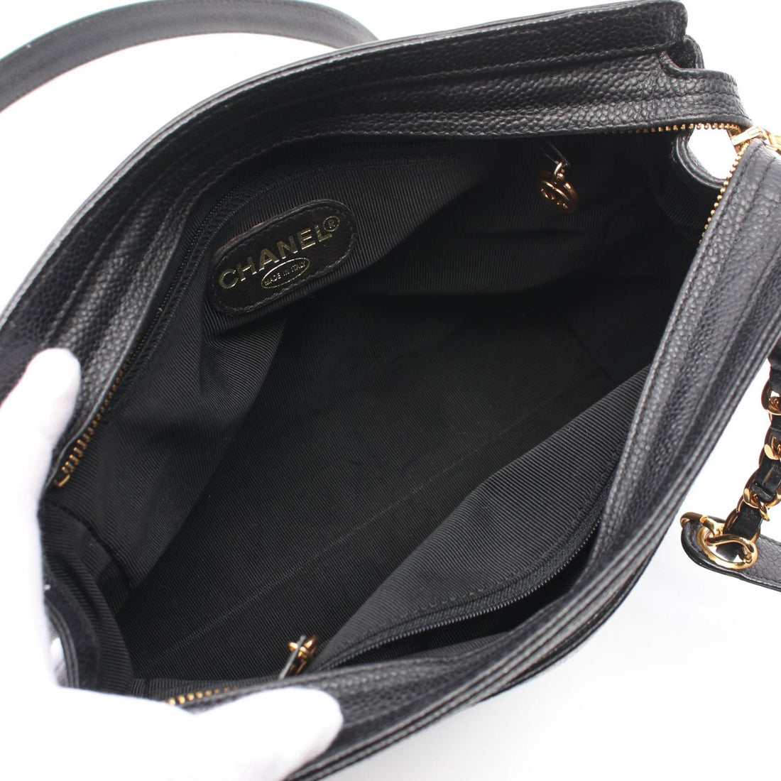 Chanel Caviar Skin Shoulder Bag Black