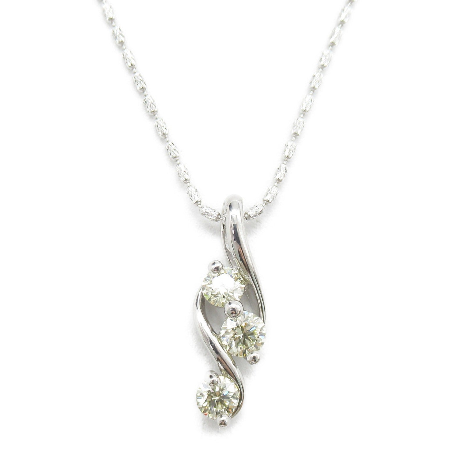 K18WG White Gold Diamond Necklace