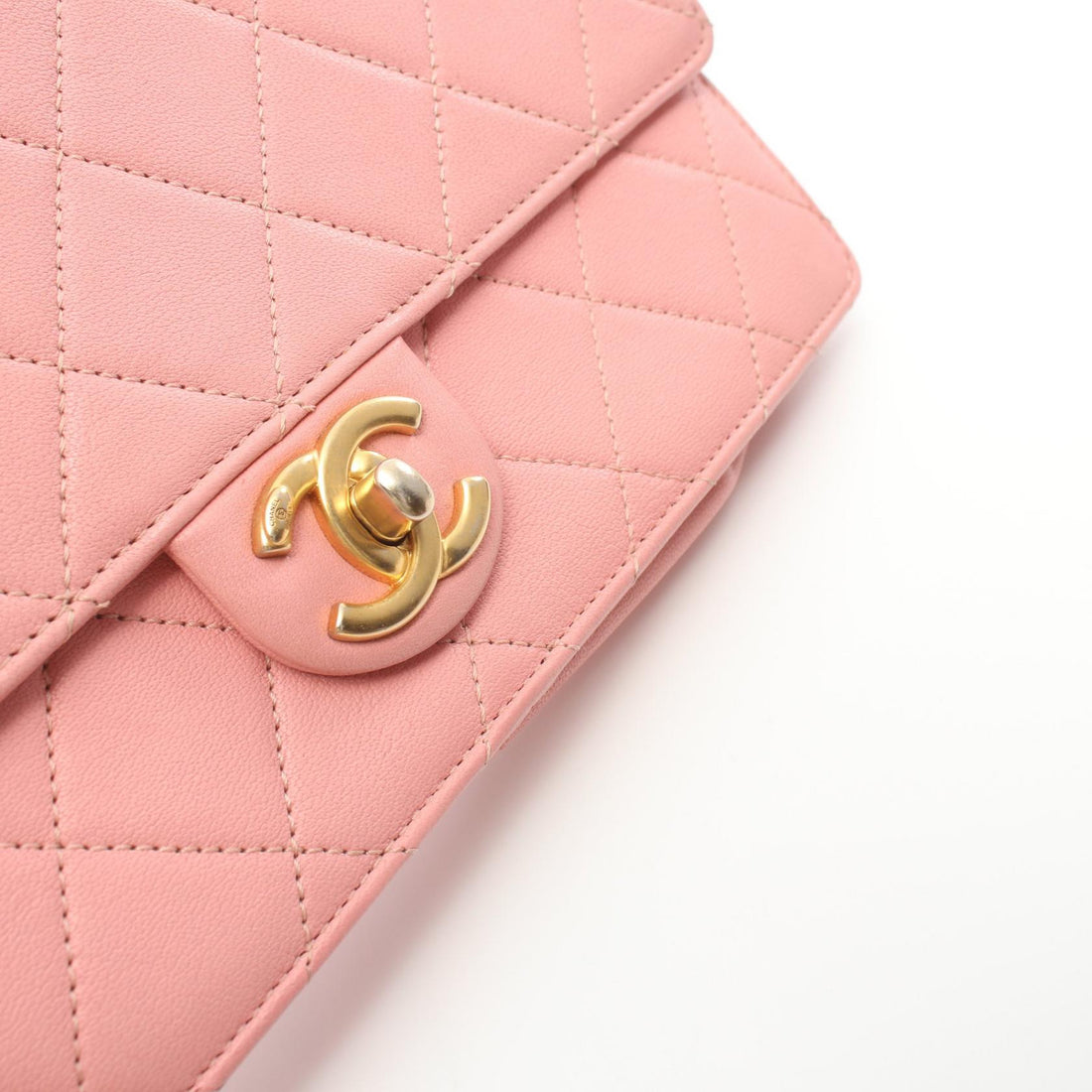 Chanel Matelasse Leather Shoulder Bag Pink