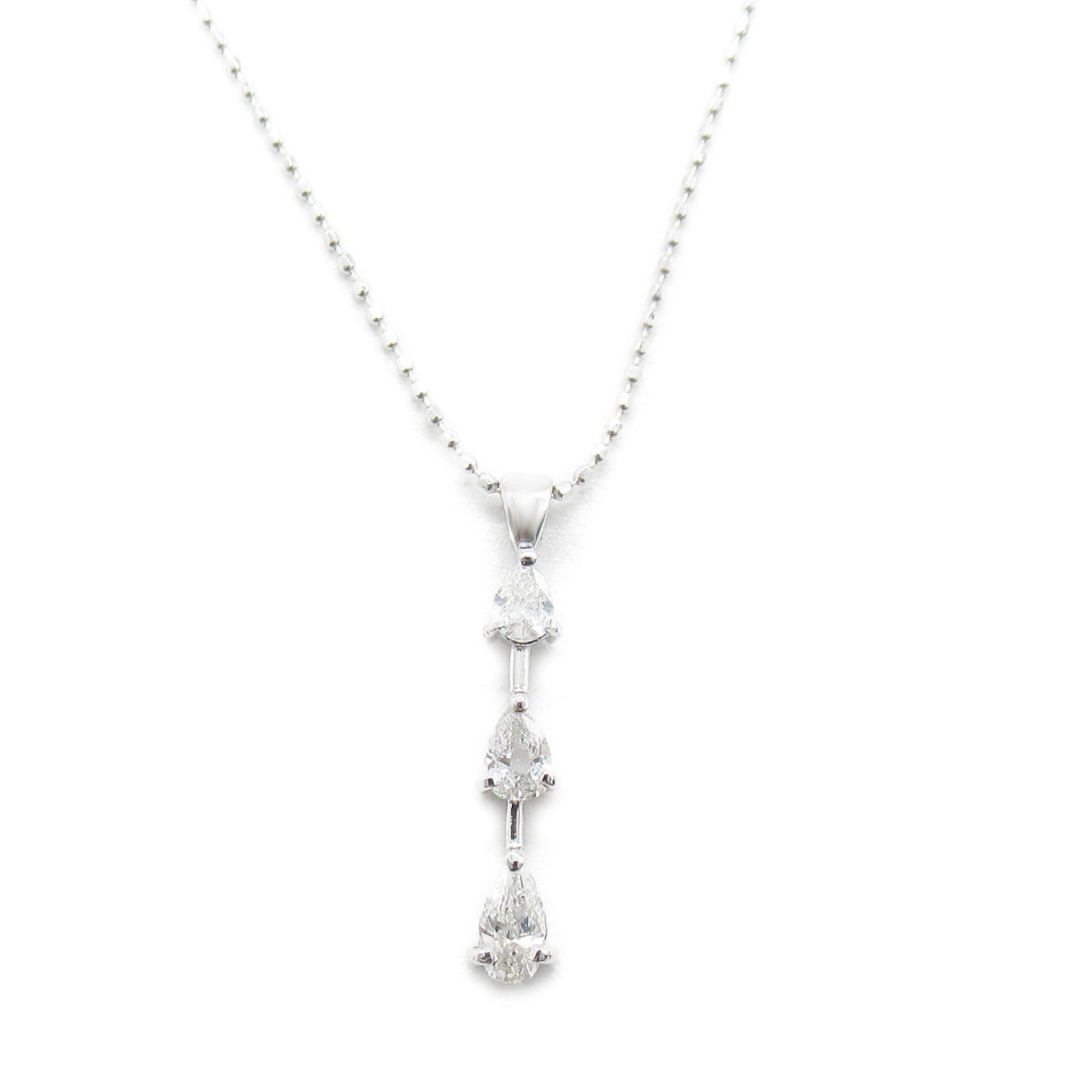 K18WG White Gold Diamond Necklace