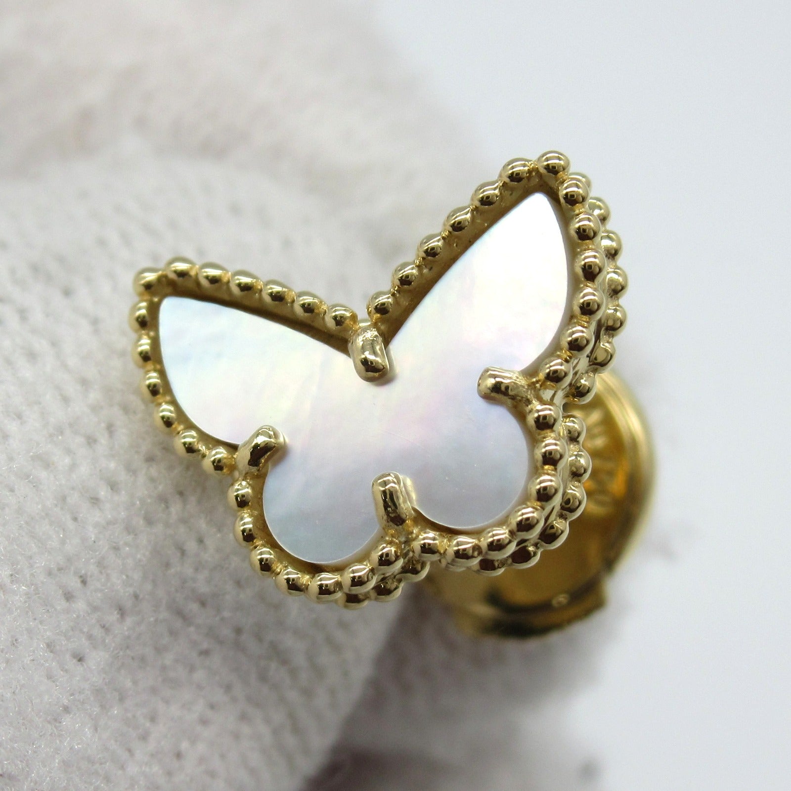 Van Cleef & Arpels Sweet Alhambra Butterfly Earrings K18 Yellow Gold Mother of Pearl