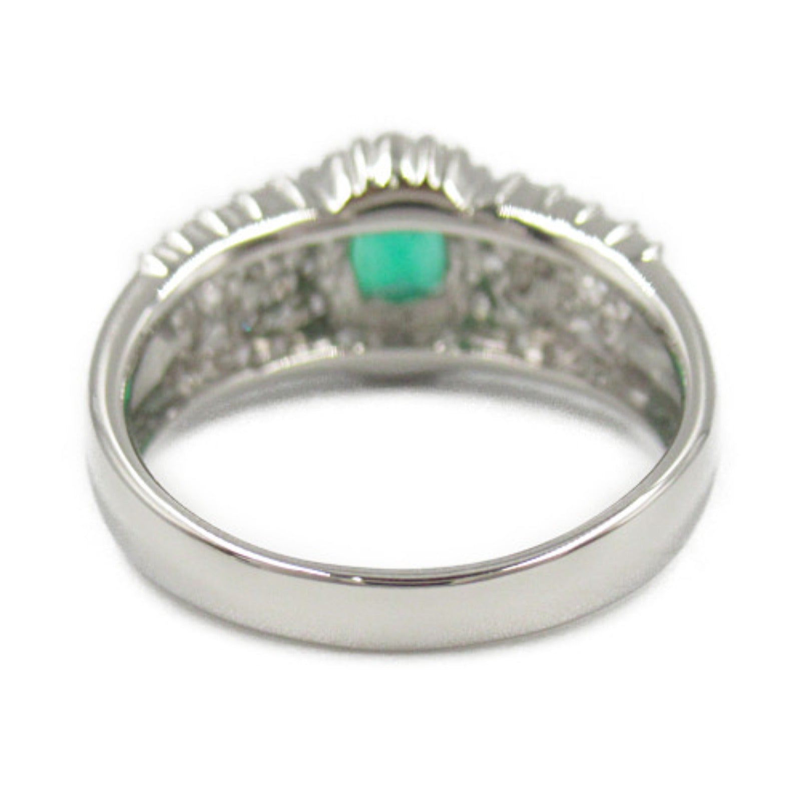 LuxUness Platinum Emerald Ring  Metal Ring in Great Condition