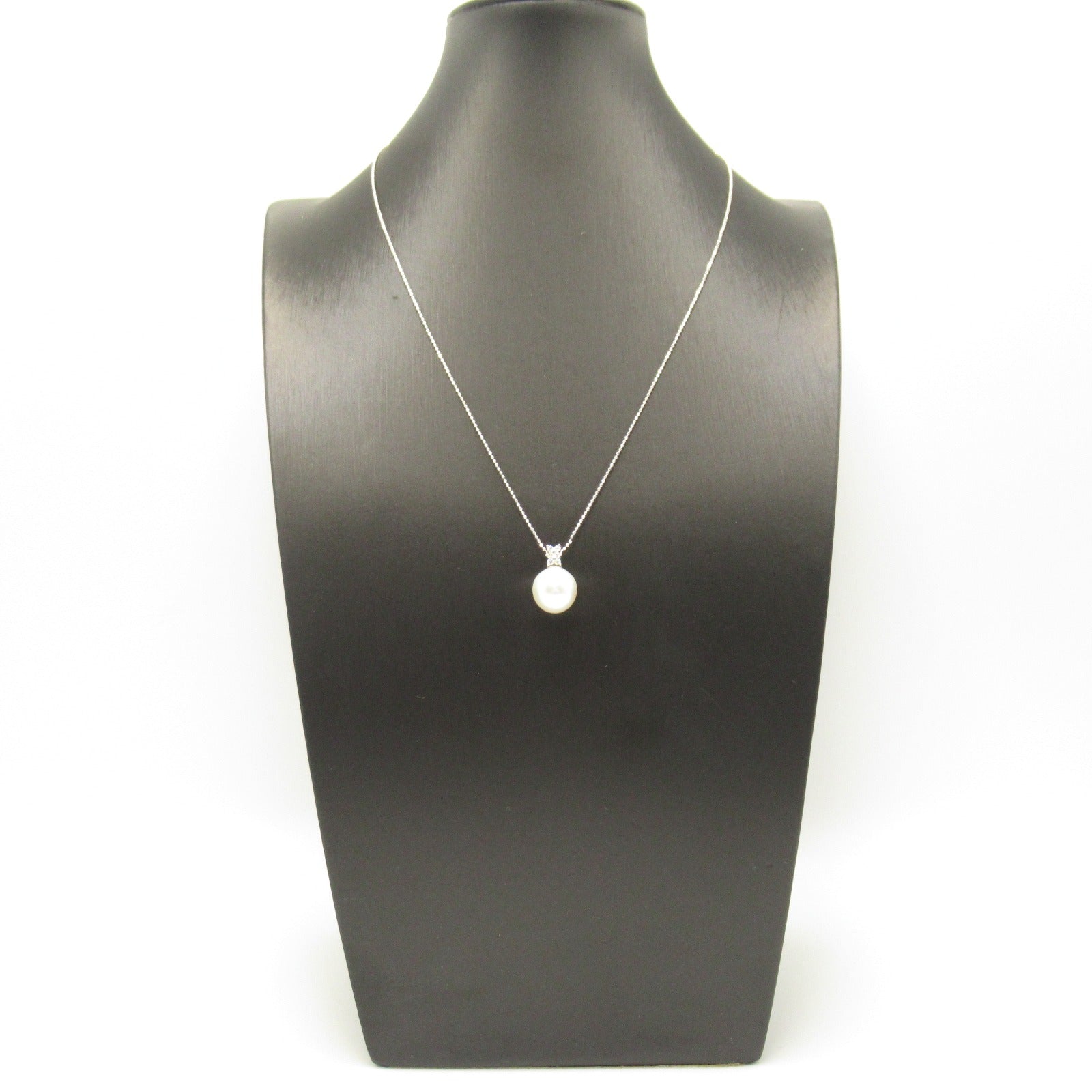 K18WG White Gold Pearl Diamond Necklace