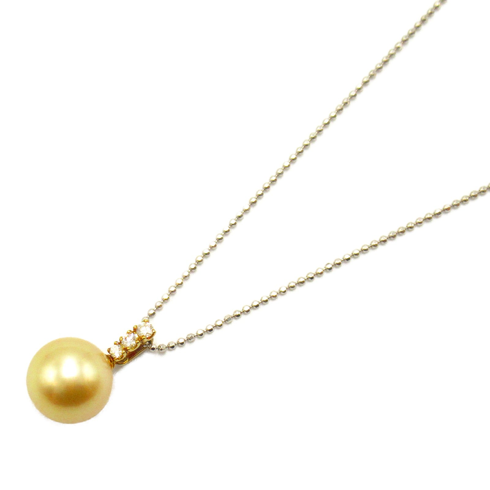 K18 Gold Diamond Pearl Necklace